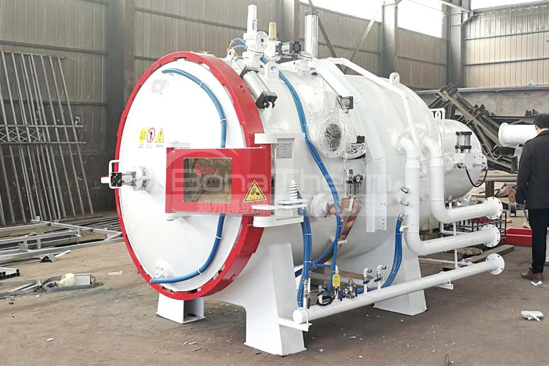 湖南某医疗器械公司在博纳热购买一台真空油淬炉
